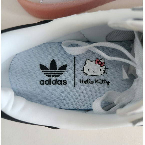 Adidas Hello Kitty HK x Sambae White Black Pink Red Bow Women's 7 NEW- IG4450 - Picture 12 of 12